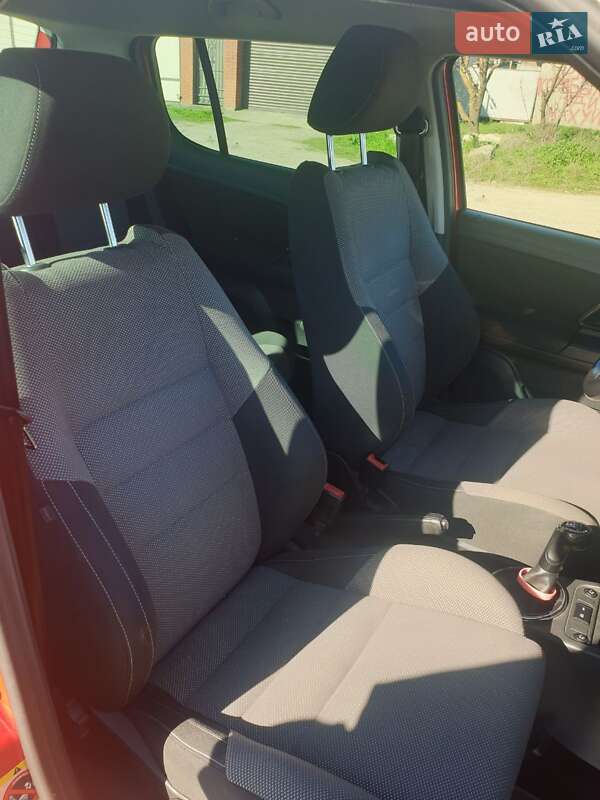 Хэтчбек Skoda Fabia 2011 в Черноморске