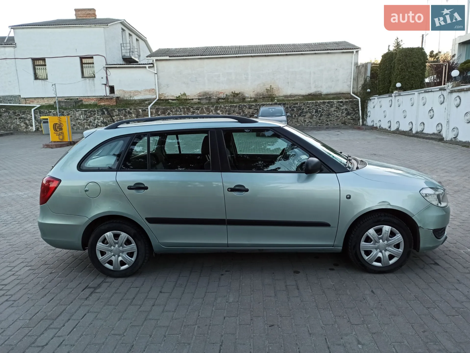 2010 Skoda Fabia - мініатюра 5