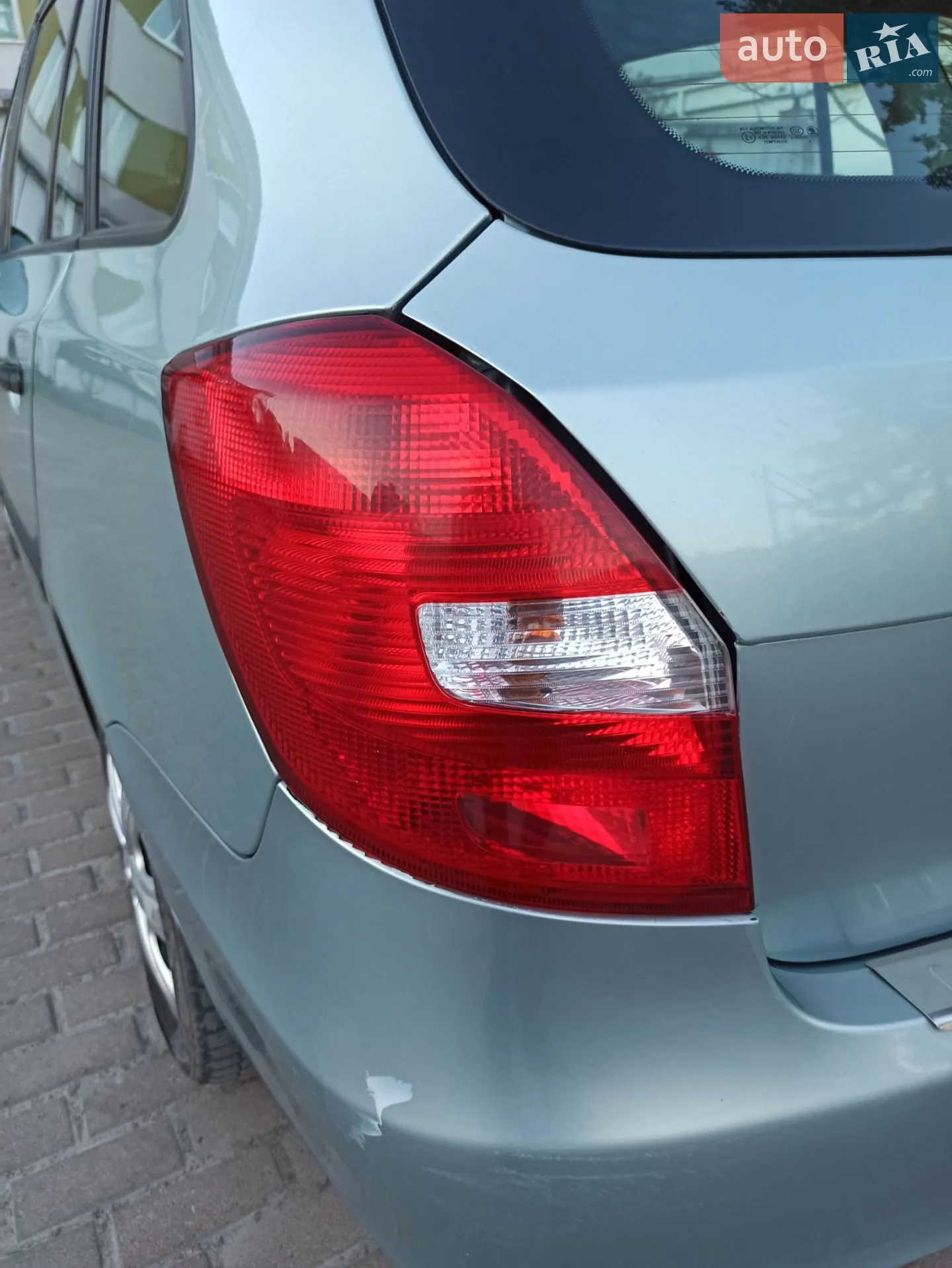 2010 Skoda Fabia - мініатюра 15