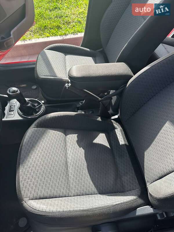 Універсал Skoda Fabia 2011 в Рівному