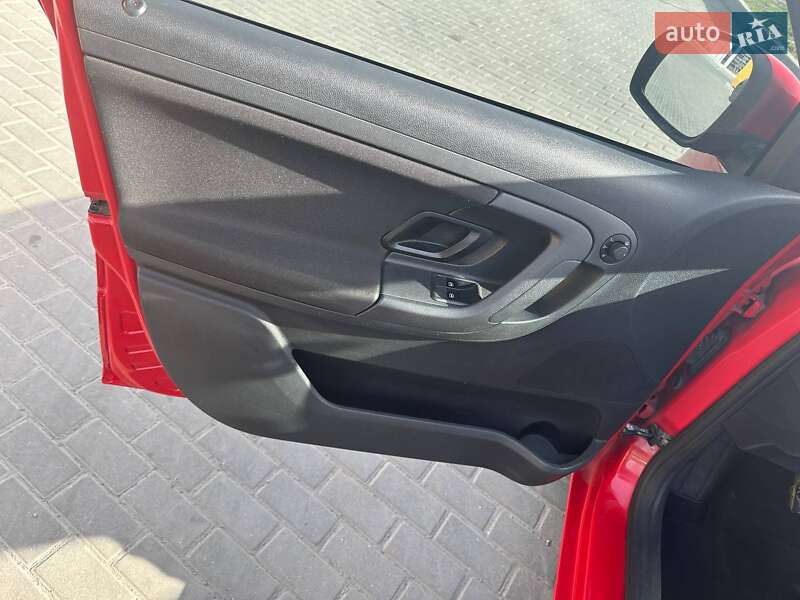 Універсал Skoda Fabia 2011 в Рівному