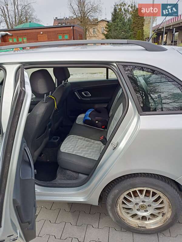 Універсал Skoda Fabia 2010 в Пустомитах