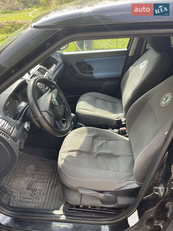 Універсал Skoda Fabia 2010 в Луцьку