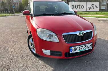 Універсал Skoda Fabia 2009 в Рівному