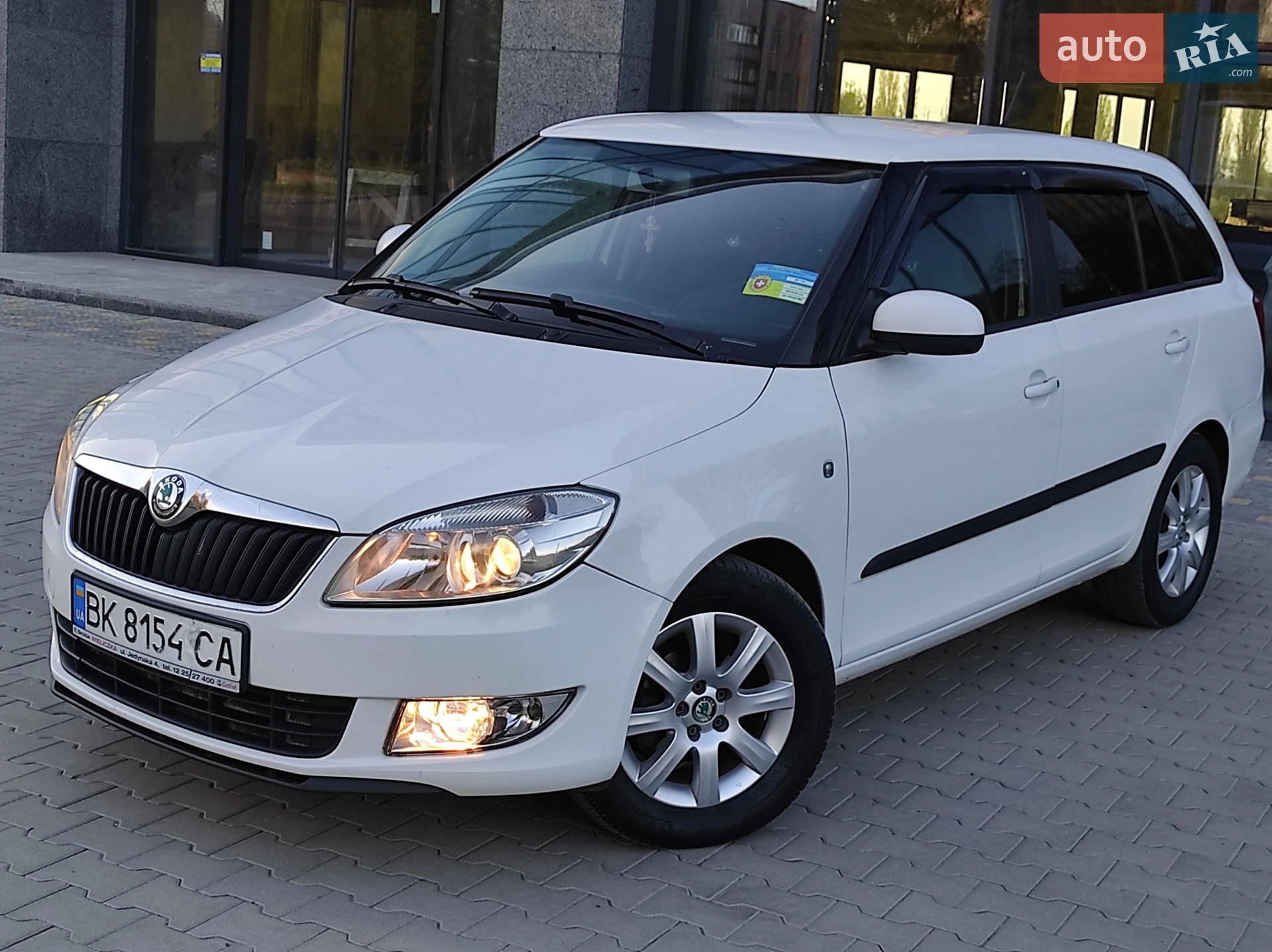 2012 Skoda Fabia - мініатюра 2