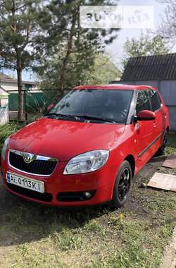 Хэтчбек Skoda Fabia 2009 в Днепре