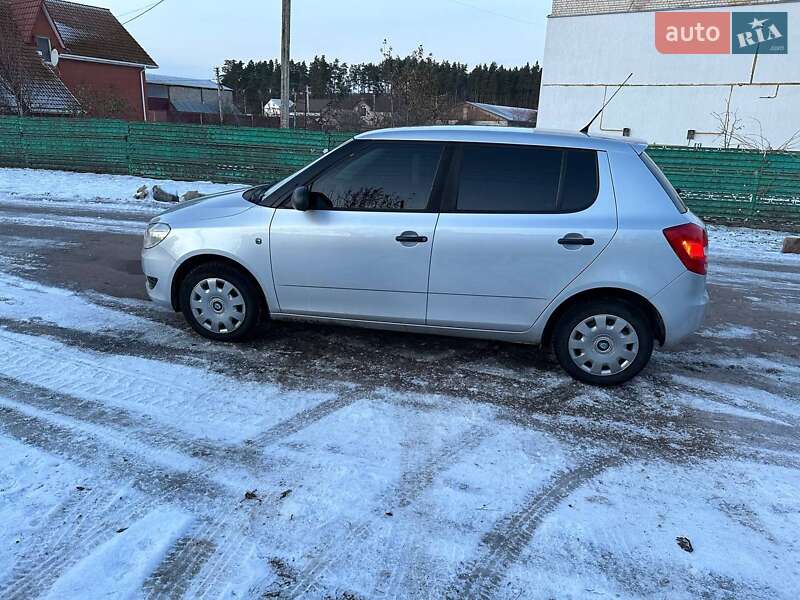 Хетчбек Skoda Fabia 2011 в Житомирі