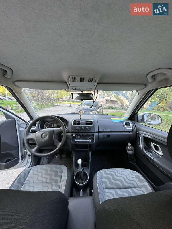 Хэтчбек Skoda Fabia 2007 в Харькове