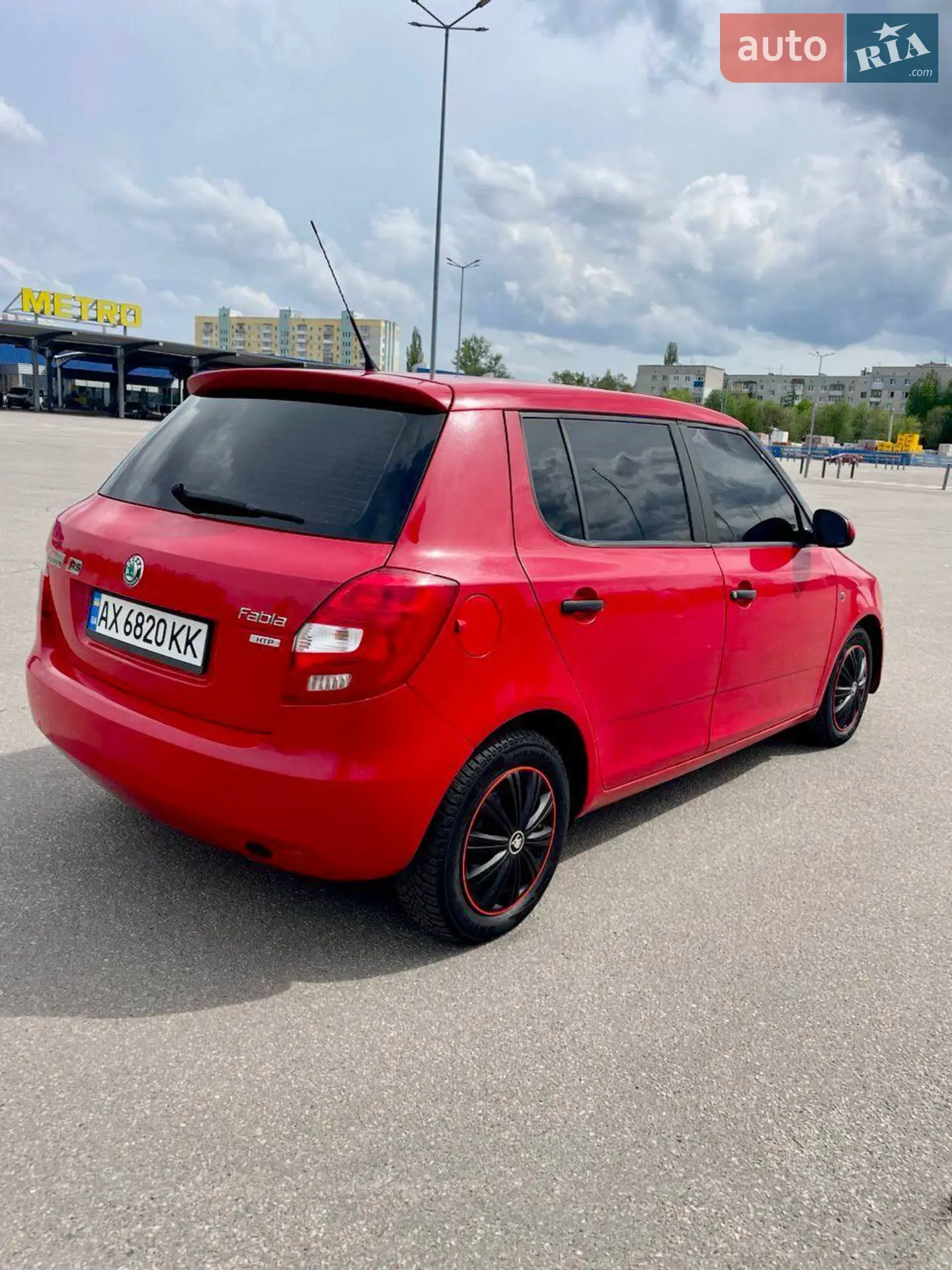 2011 Skoda Fabia - мініатюра 3