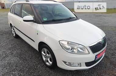 Универсал Skoda Fabia 2011 в Ровно