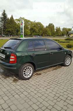 Хэтчбек Skoda Fabia 2002 в Самборе