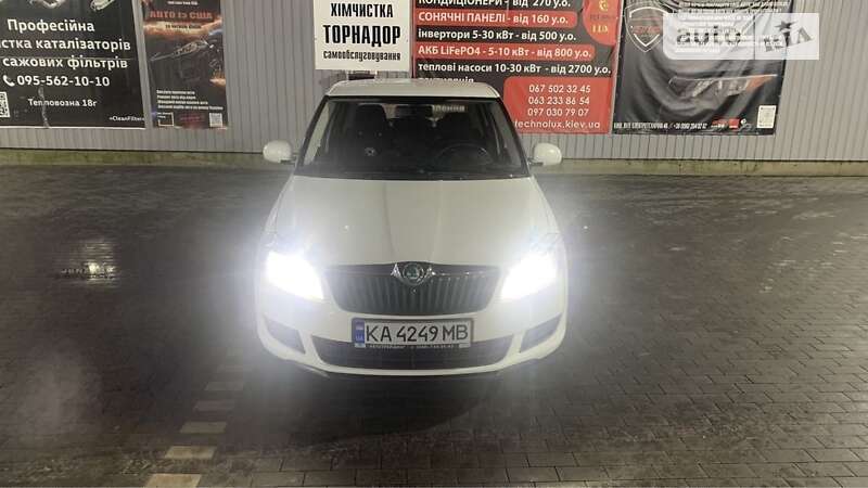 Хэтчбек Skoda Fabia 2011 в Киеве