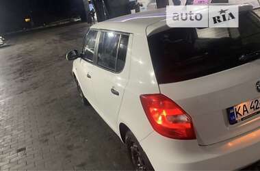 Хэтчбек Skoda Fabia 2011 в Киеве