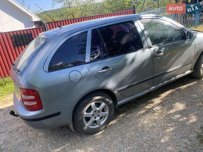 Универсал Skoda Fabia 2003 в Надворной