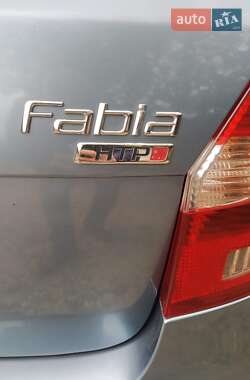 Хэтчбек Skoda Fabia 2008 в Кропивницком