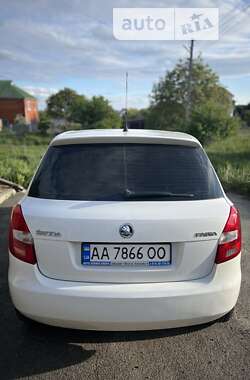 Хэтчбек Skoda Fabia 2013 в Гореничах