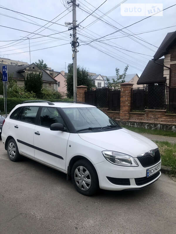 Универсал Skoda Fabia 2011 в Львове