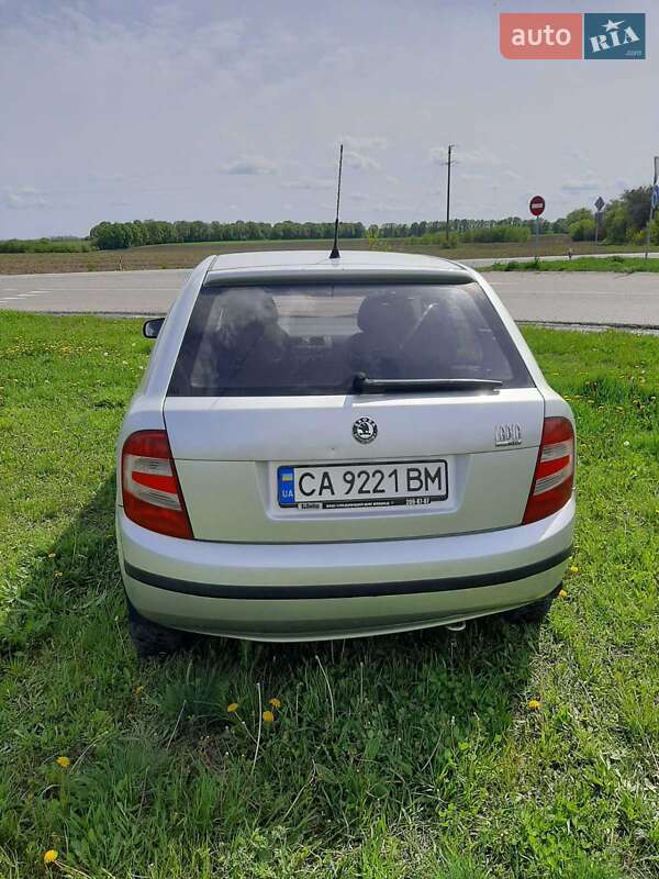 Хэтчбек Skoda Fabia 2005 в Черкассах