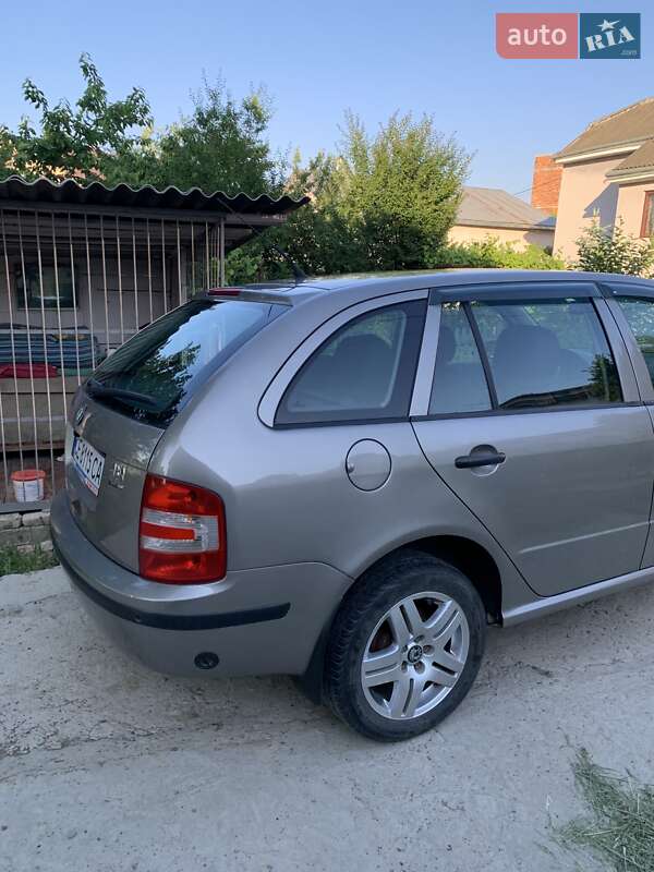 Универсал Skoda Fabia 2007 в Черновцах