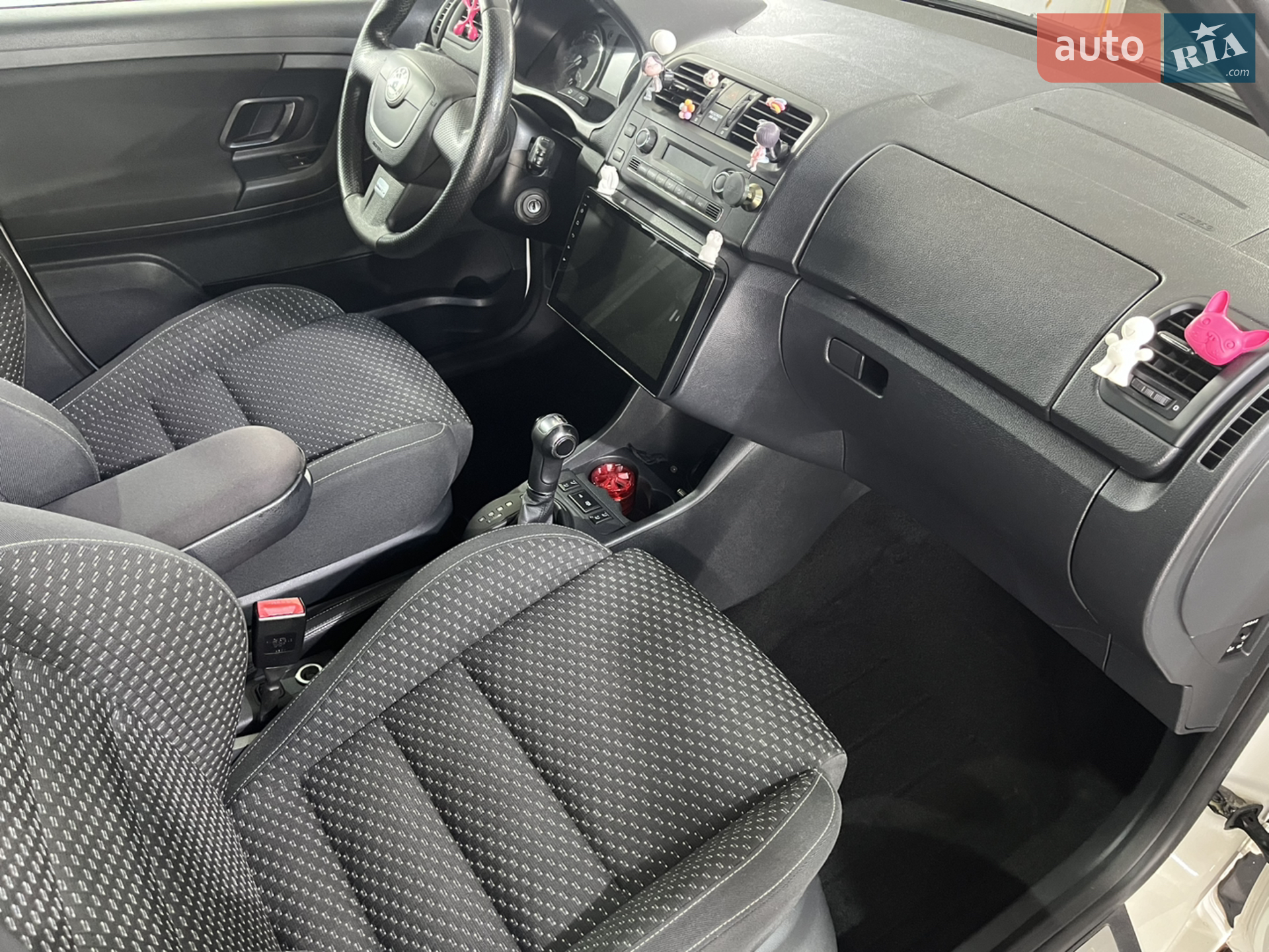 2011 Skoda Fabia - мініатюра 5
