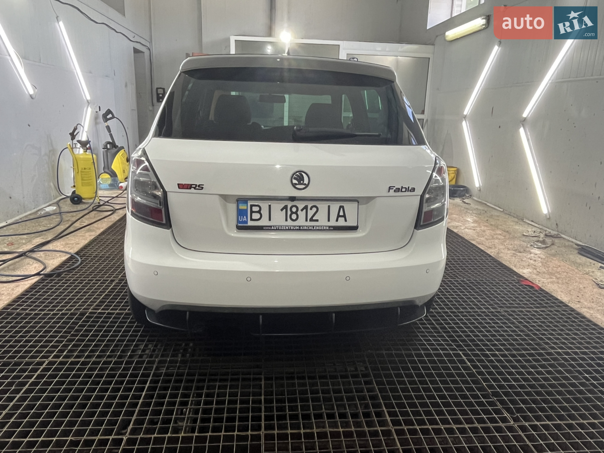 2011 Skoda Fabia - мініатюра 12