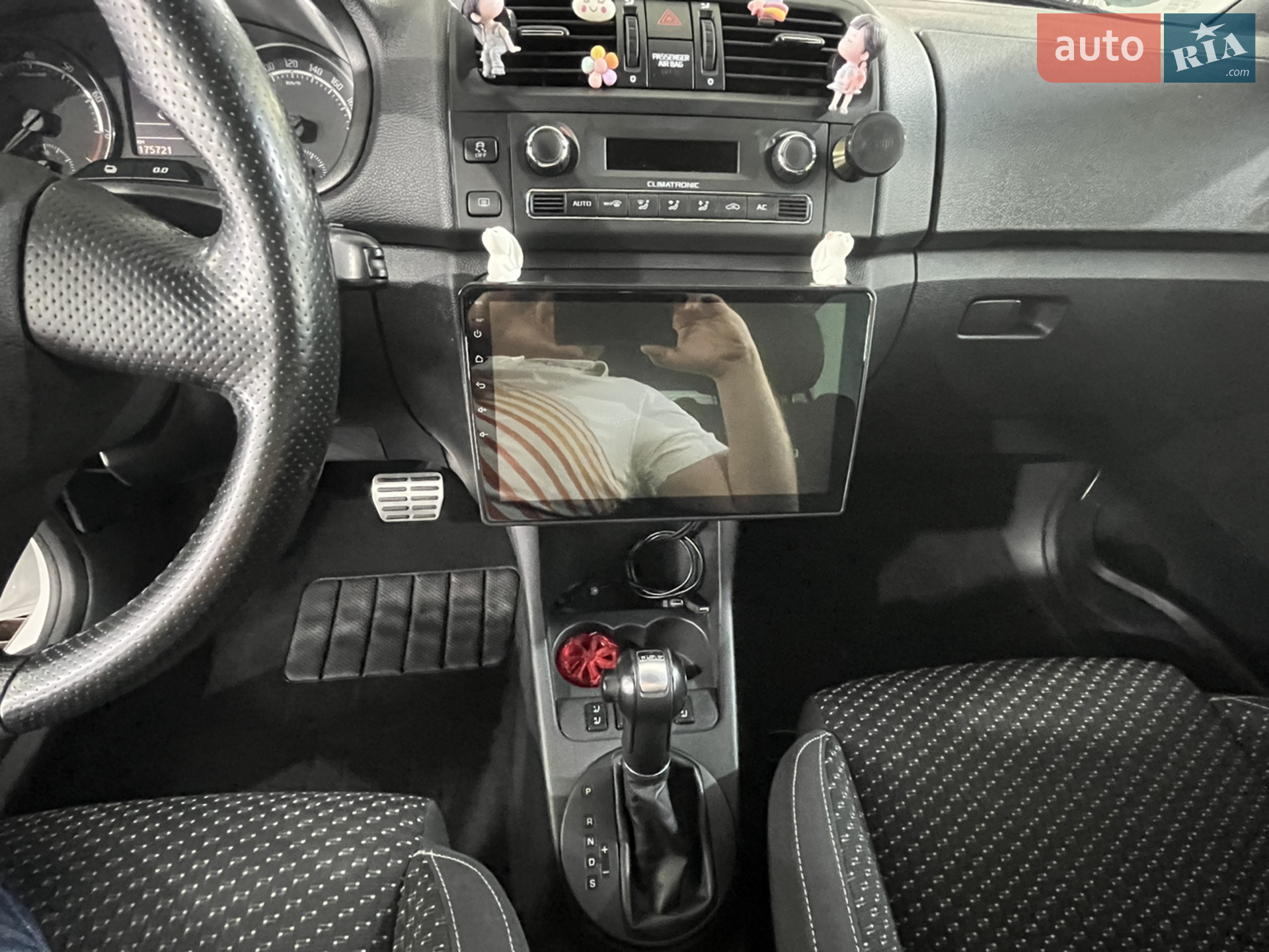 2011 Skoda Fabia - мініатюра 16