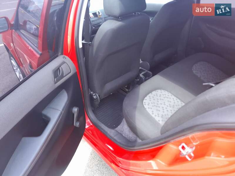 Хетчбек Skoda Fabia 2006 в Києві