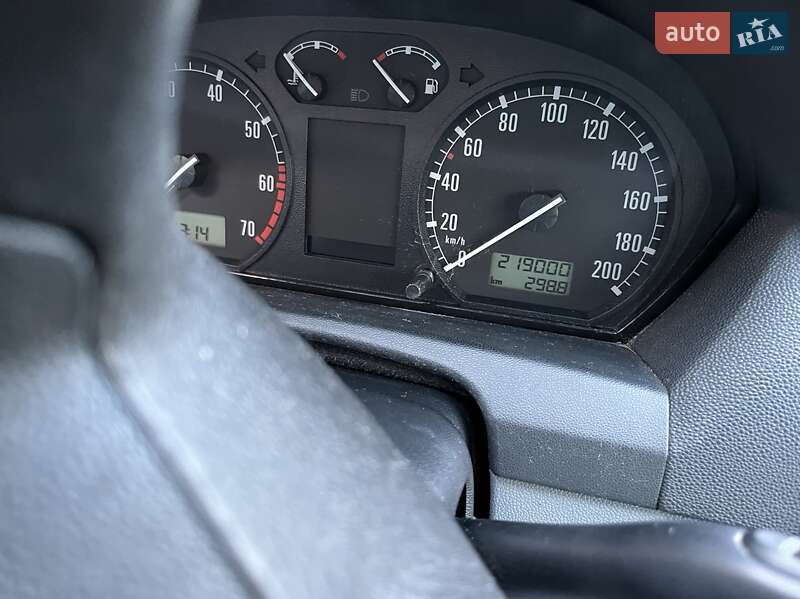 Хэтчбек Skoda Fabia 2001 в Черновцах фото 5 Хэтчбек Skoda Fabia 2001 в Черновцах