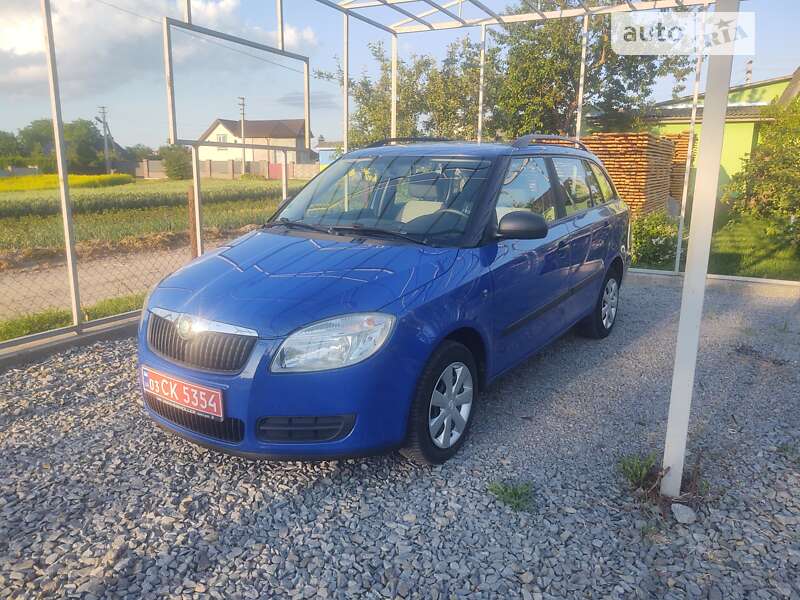 Универсал Skoda Fabia 2010 в Дубно