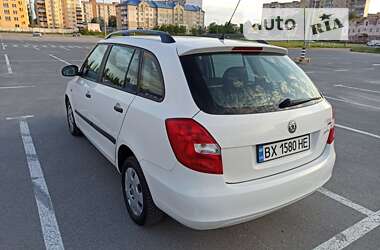 Універсал Skoda Fabia 2010 в Кам'янець-Подільському