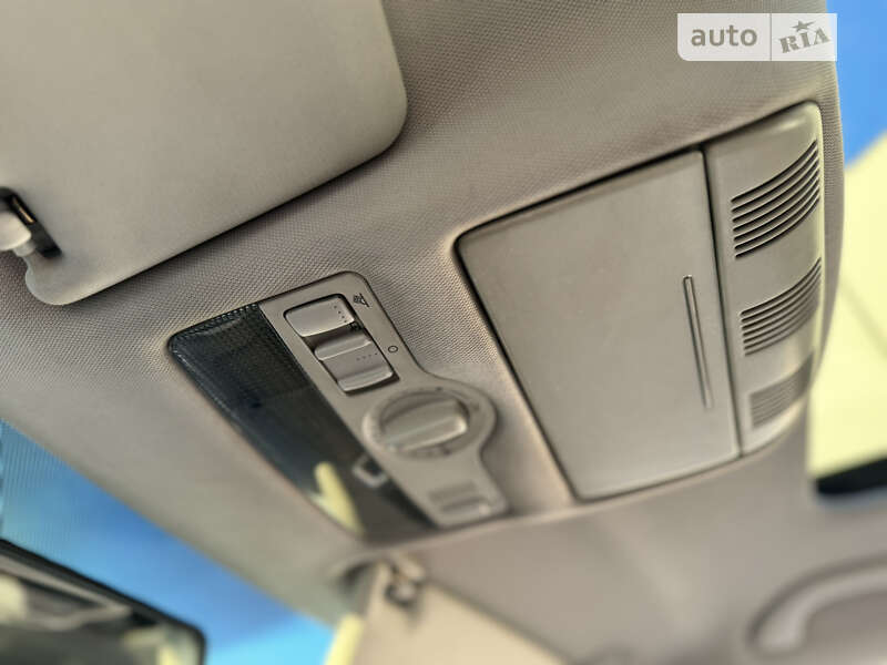 Хэтчбек Skoda Fabia 2008 в Луцке