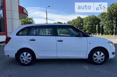 Універсал Skoda Fabia 2010 в Рівному