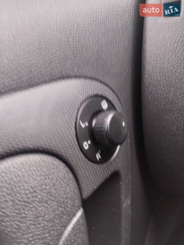 Универсал Skoda Fabia 2010 в Чернигове