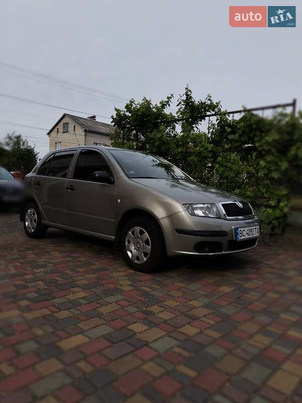Хетчбек Skoda Fabia 2006 в Сокалі