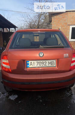 Хэтчбек Skoda Fabia 2006 в Киеве