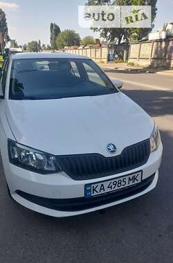 Хетчбек Skoda Fabia 2016 в Києві