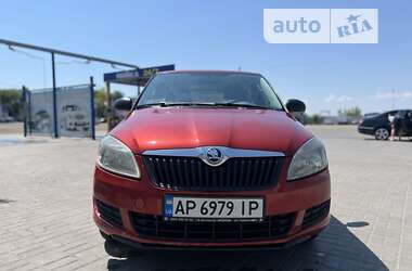 Хетчбек Skoda Fabia 2014 в Запоріжжі