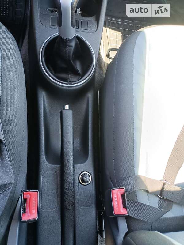 Універсал Skoda Fabia 2009 в Івано-Франківську фото 37 Універсал Skoda Fabia 2009 в Івано-Франківську