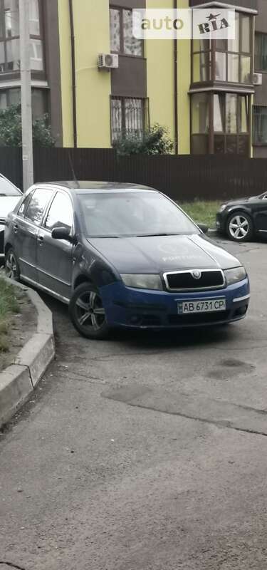 Хэтчбек Skoda Fabia 2004 в Виннице