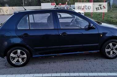 Хэтчбек Skoda Fabia 2004 в Виннице