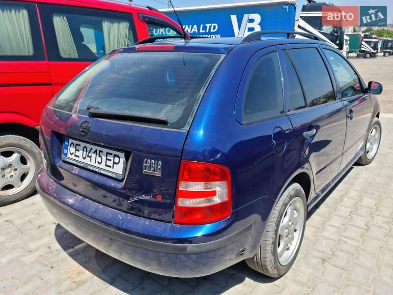 Універсал Skoda Fabia 2006 в Чернівцях