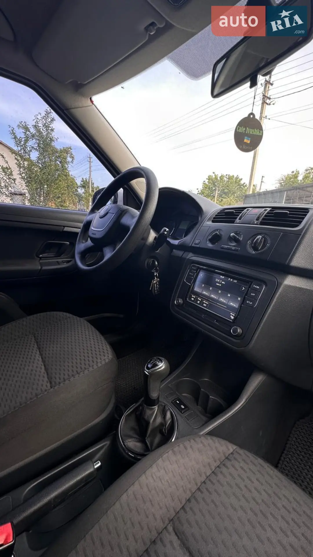 2011 Skoda Fabia - мініатюра 9