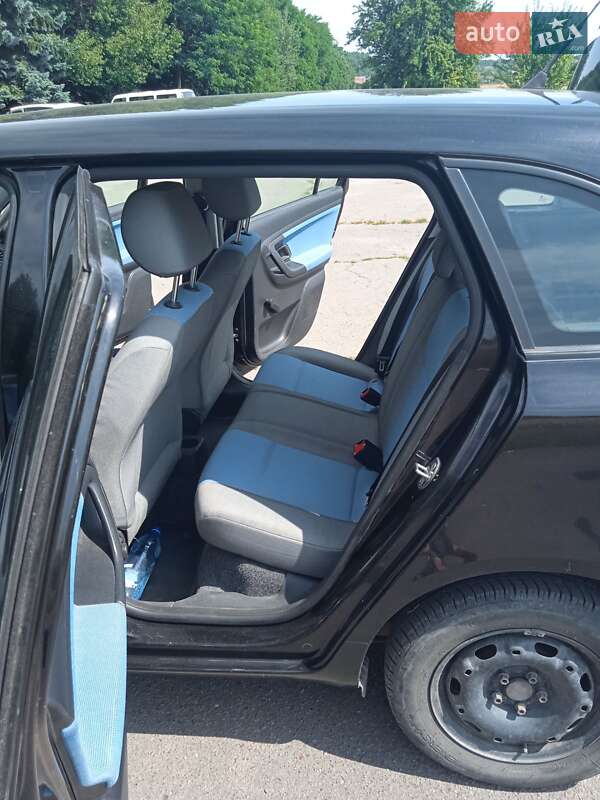 Универсал Skoda Fabia 2008 в Луцке