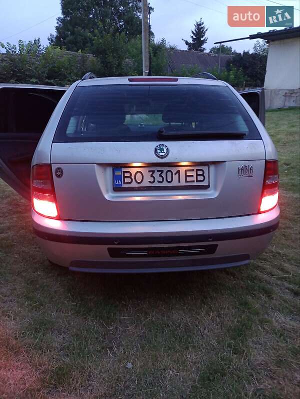 Універсал Skoda Fabia 2004 в Тернополі