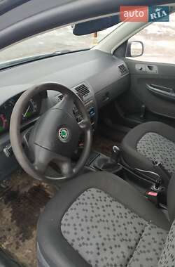 Хэтчбек Skoda Fabia 2005 в 