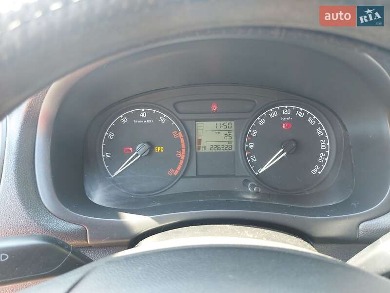 Хетчбек Skoda Fabia 2008 в Хмільнику