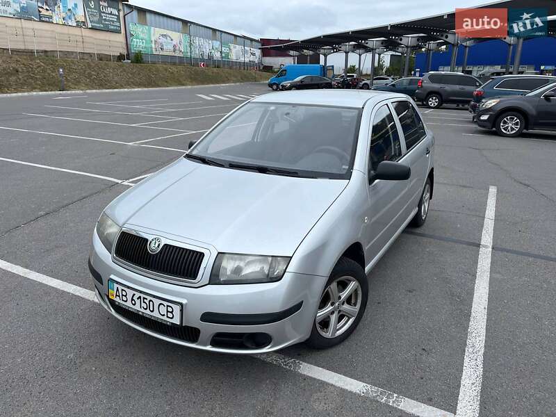 Хэтчбек Skoda Fabia 2007 в Виннице