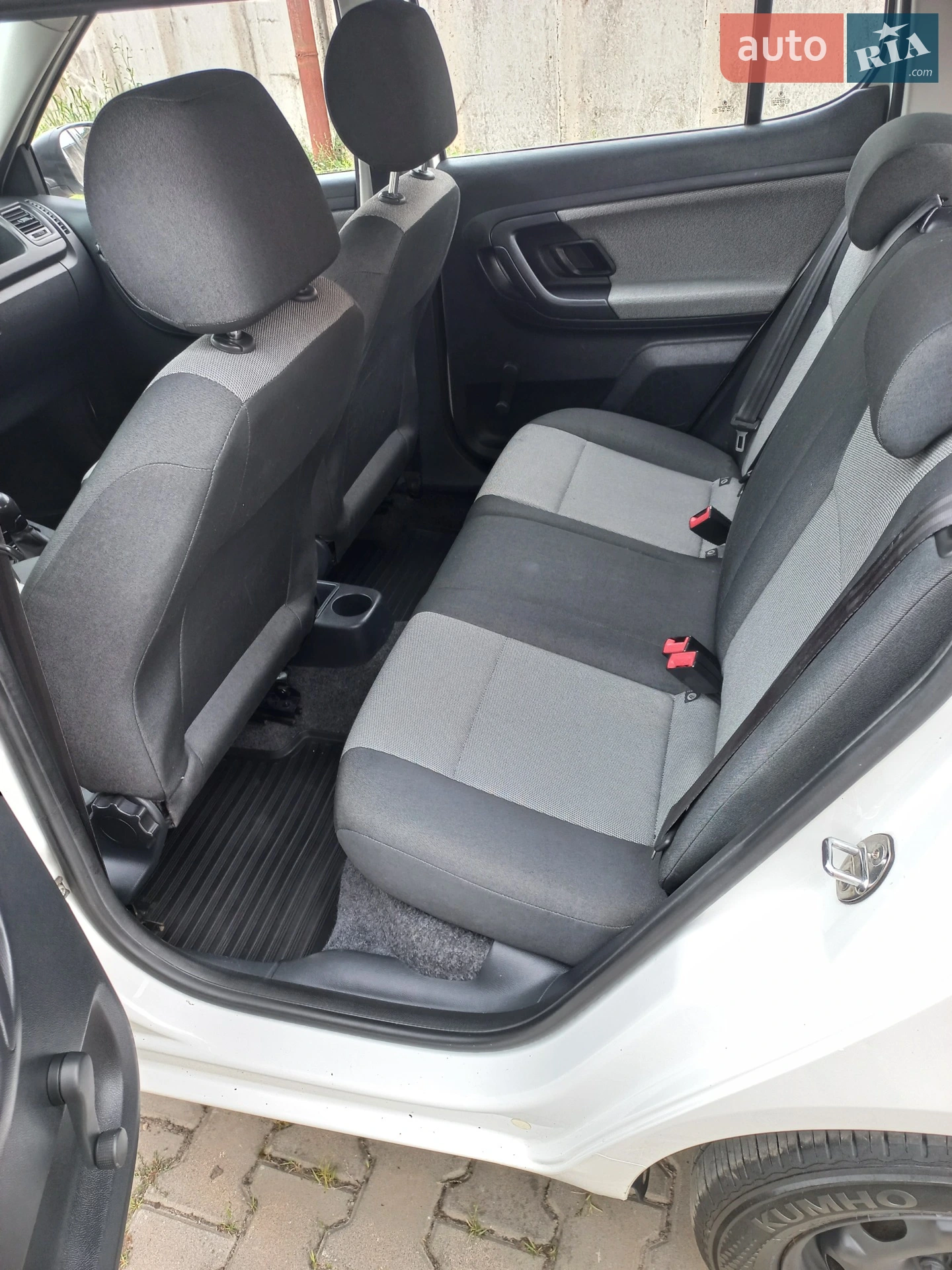 2013 Skoda Fabia - мініатюра 8
