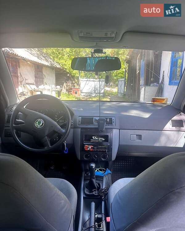 Хэтчбек Skoda Fabia 2000 в Радомышле