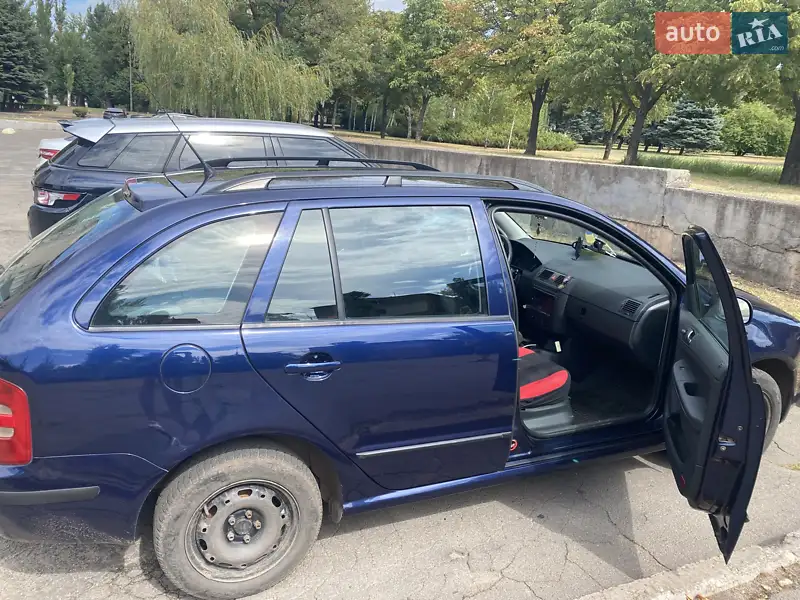 Skoda Fabia 2004 VIN TMBGD46Y04B007466 фото оголошення 10 з 45